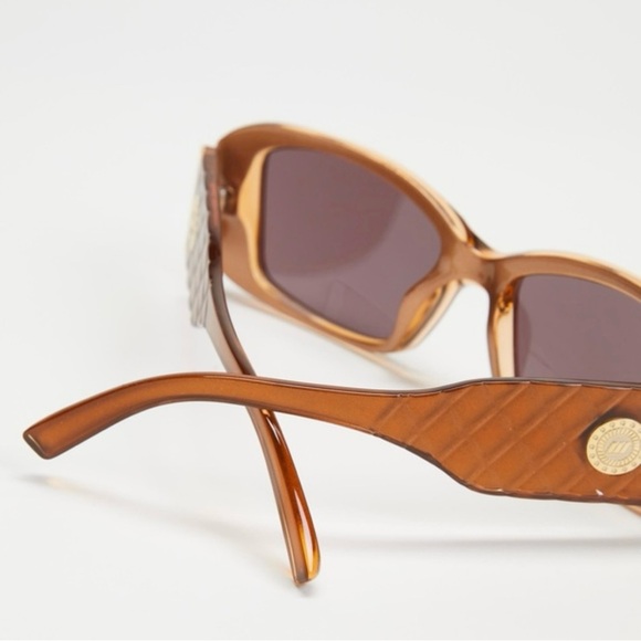 Le Specs Nouveau Riche Caramel Sunglasses - Picture 3 of 10